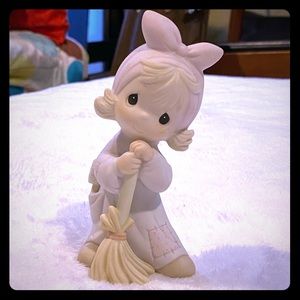 Precious Moments figurine